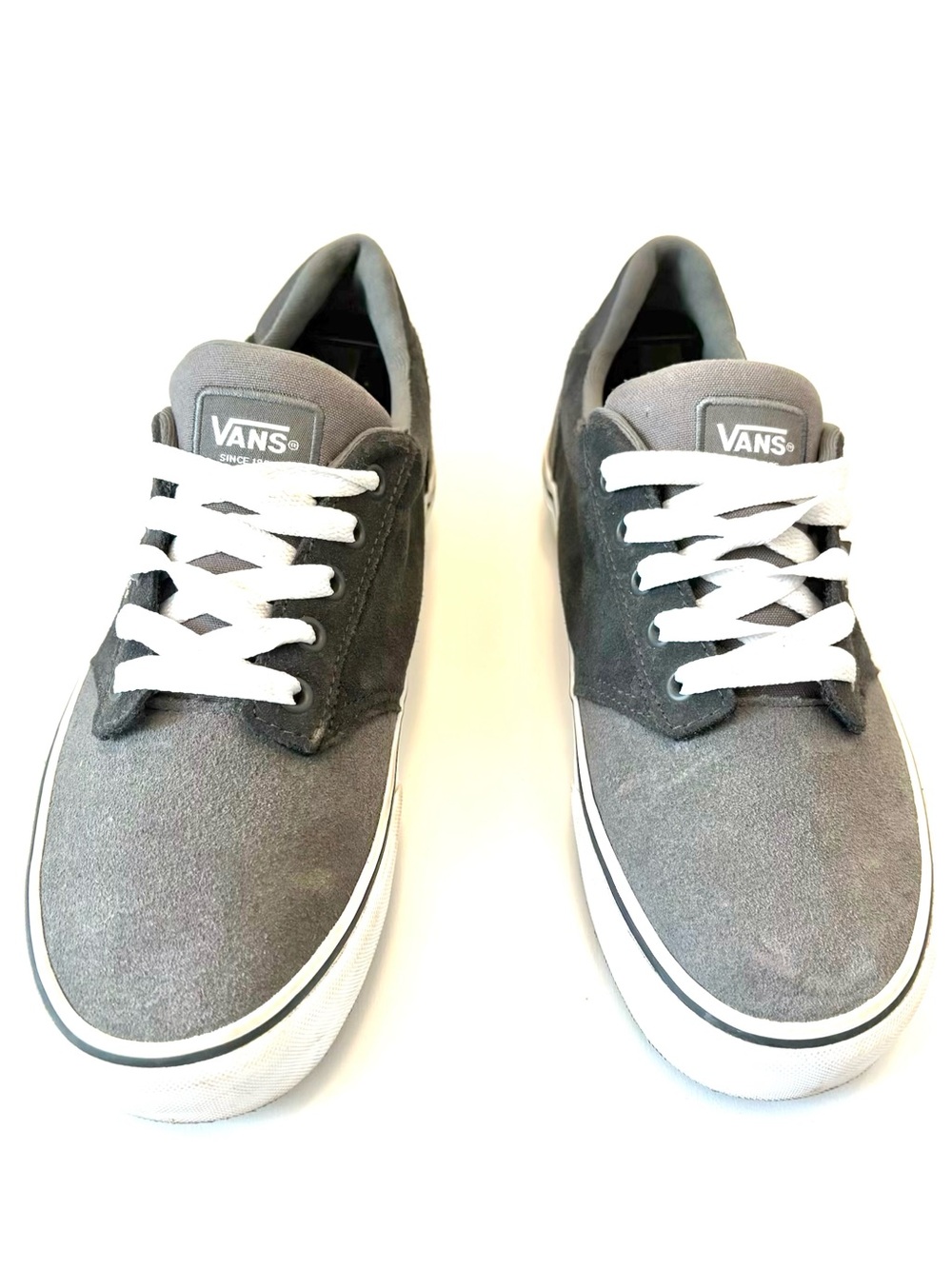 Vans Gray Suede Low-Top Sneakers with White Laces - Picture 2 of 9
